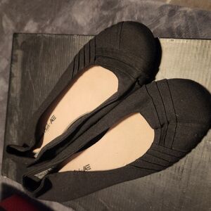 Elegant Black Women's Flats